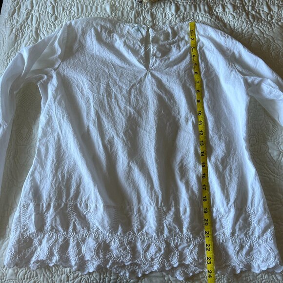 Benetton White Embroidered Cotton Blouse – Size M - Picture 14 of 15
